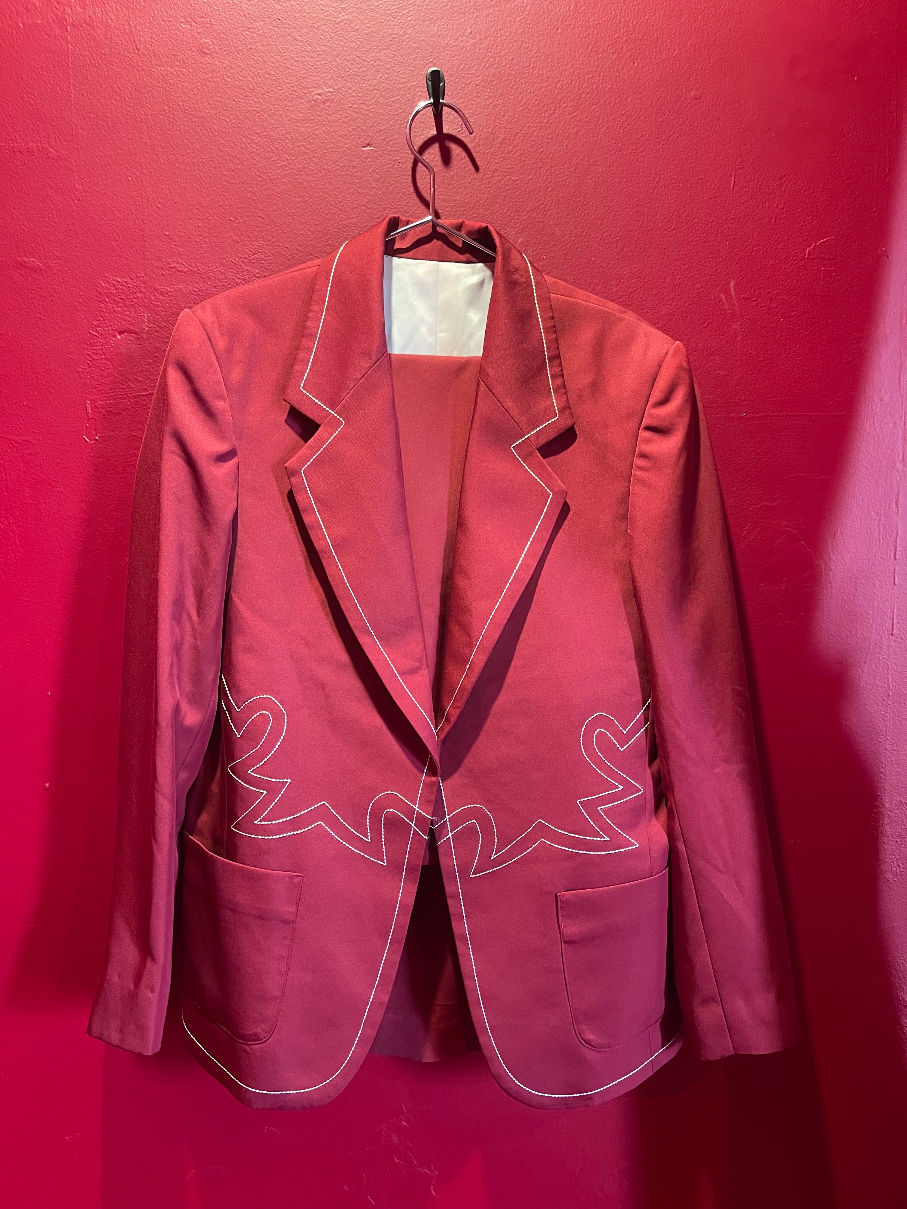 Red Wicker Suit - RTG